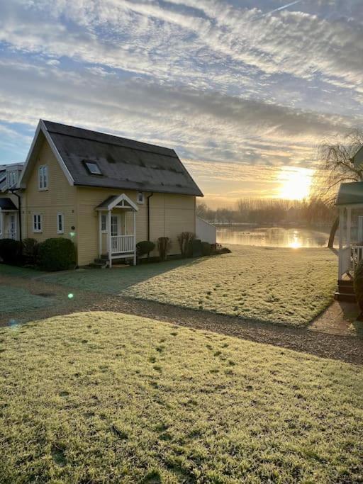 Emerald Lake House South Cerney Exteriér fotografie